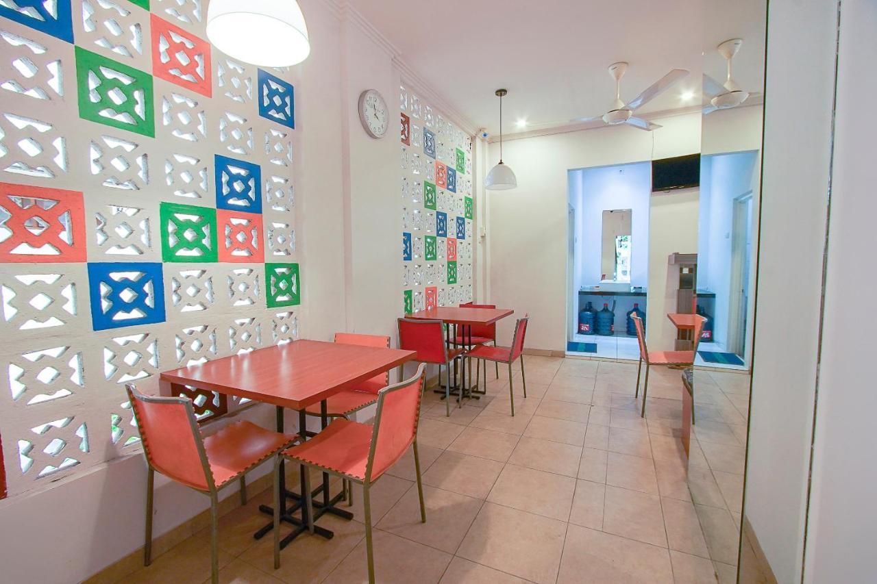 Urbanview Hotel Fiffa Kauman 玛琅 外观 照片