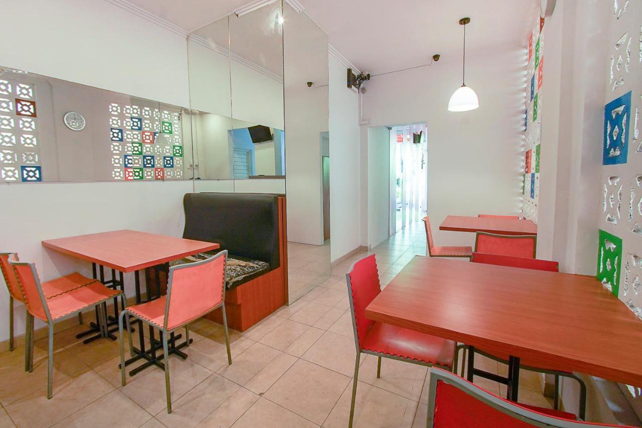 Urbanview Hotel Fiffa Kauman 玛琅 外观 照片